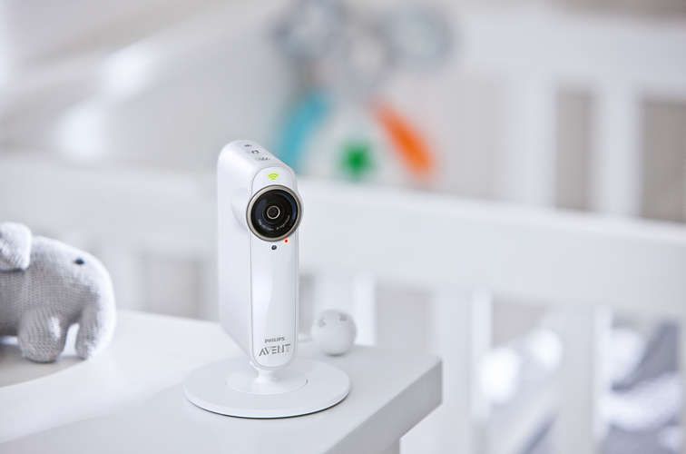 Surveillance de bébé grâce à la caméra de ton Babyphone Philips