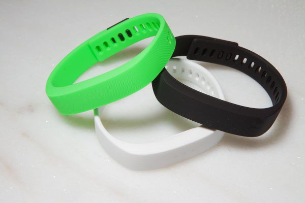 Le bracelet connecté Razer Nabu X est disponible en trois couleurs